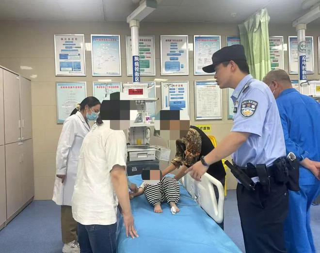 雨！将抵铜陵！警车极速护航！17分钟护送坠楼孩童就医！九游会j9入口登录新版【铜陵头条0430】大风！强降(图7)