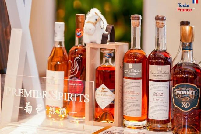 处跨年去哪玩这题有解！J9九游会新地标又添一(图26)